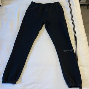 essentials fear of god sweatpants
